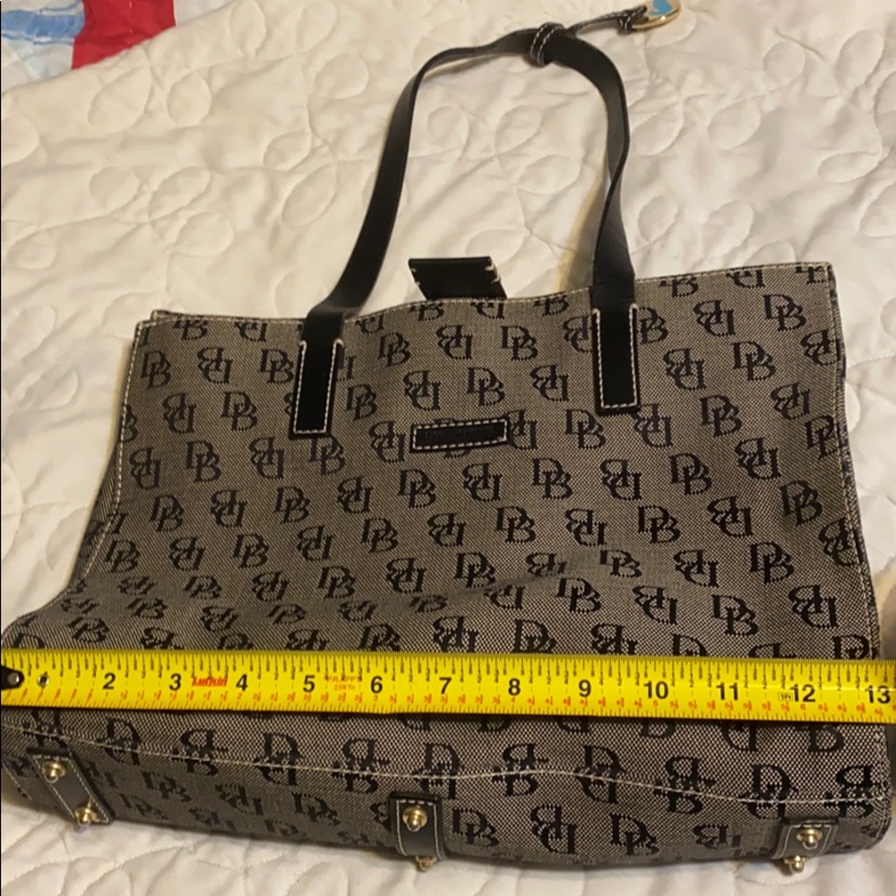 Dooney & Bourke purse - Picture 10 of 12